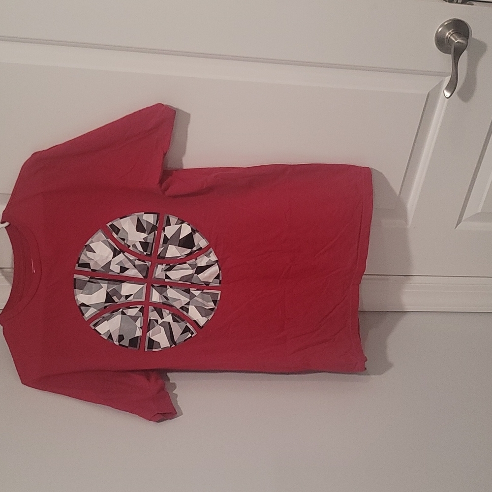 Adidas Men's Red Graphic Tshirt